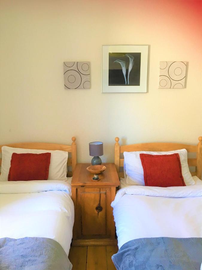 Llanboidy Heddfan Bed & Breakfast エクステリア 写真